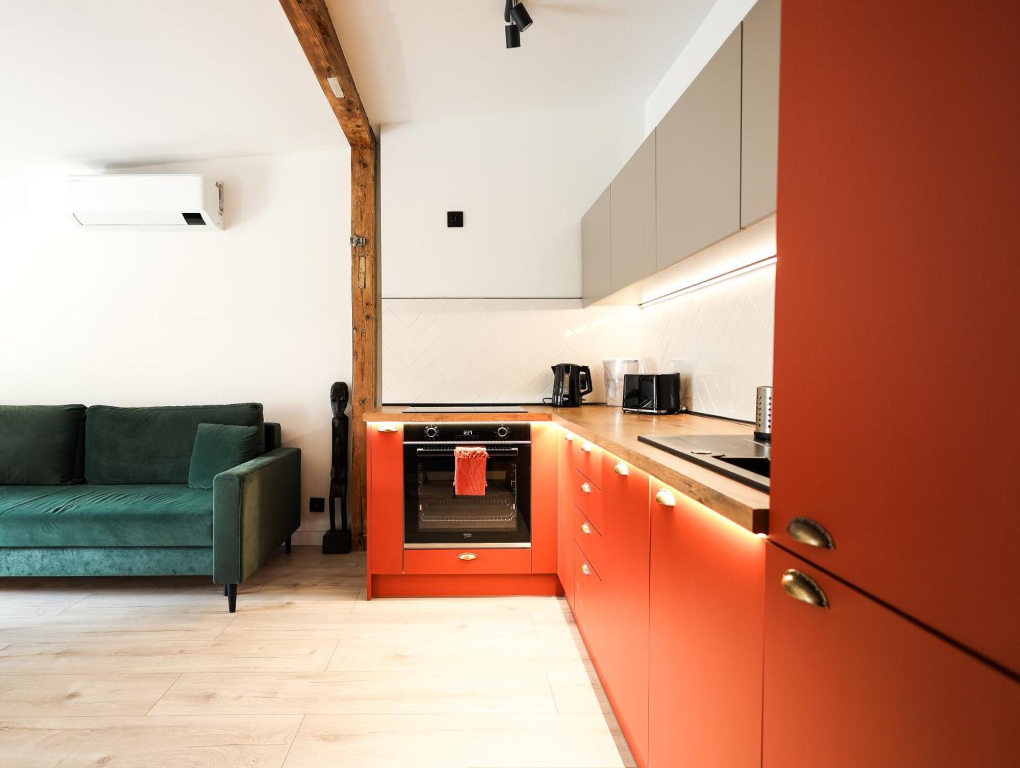 Brick And Wood Apartment *